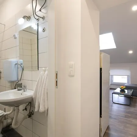 Appartamento Hana - Attic In City Center *