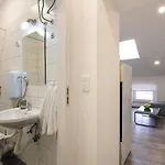 Appartement Hana - Attic In Center *