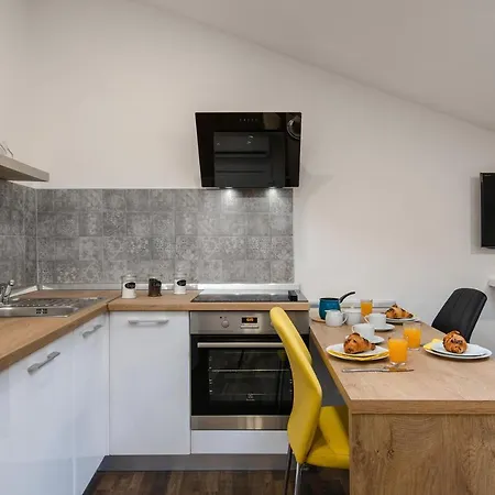 Hana - Attic In Center Lägenhet *