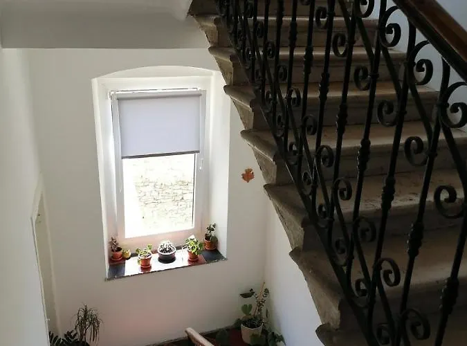 Hana - Attic In Center Lägenhet